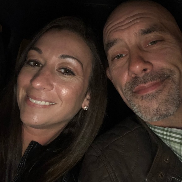 Meet your Posher, Stephanie - Picture 1 of 1